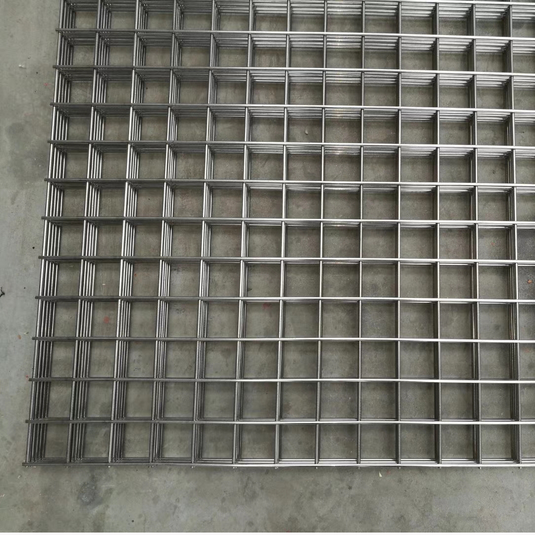 Stainless Steel Welded Wire Mesh Guard004.jpg